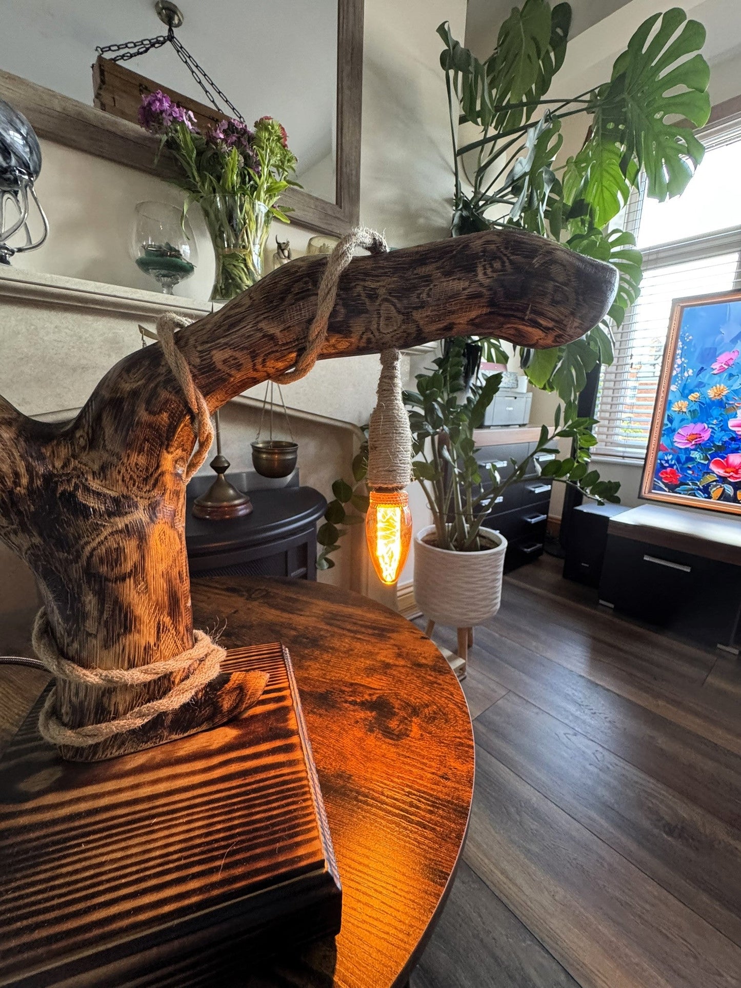 lampe en bois unique faite à la main