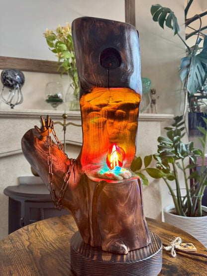 lampe en bois fabriquée à la main