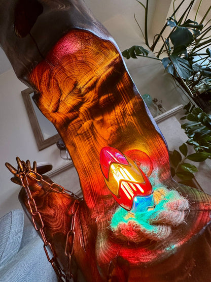 lampe en bois fabriquée à la main